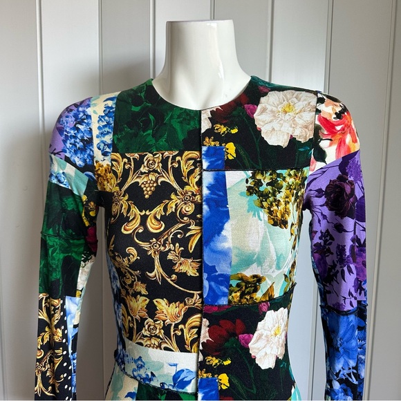 🌸SOLD🌸Alice + Olivia Delora Petals Patchwork Fitted Mini Dress - Picture 8 of 11